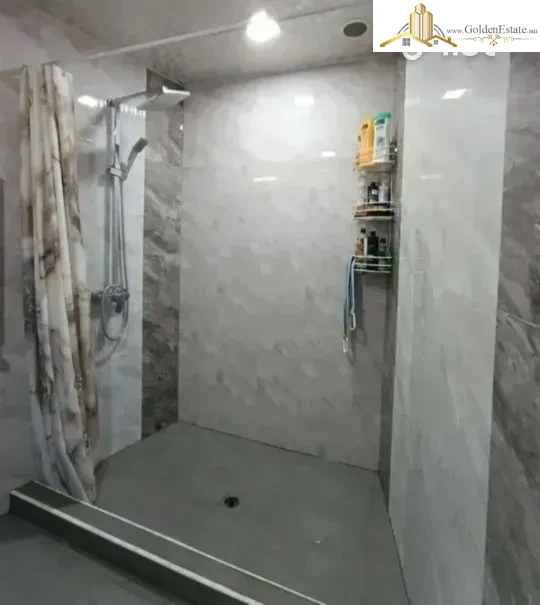 Երկու հարկանի քարե տուն Սարի Թաղի 1-ին և 2-րդ շարքերում Էրեբունիում, 192 քմ, 10 քմ հողի վրա