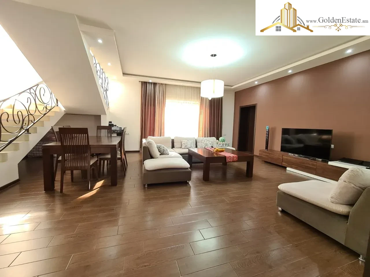 Երկու հարկանի քարե տուն Բագրևանդի փողոցում Նոր Նորքում, 320 քմ, 600 քմ հողի վրա, 3+ սանհանգույց