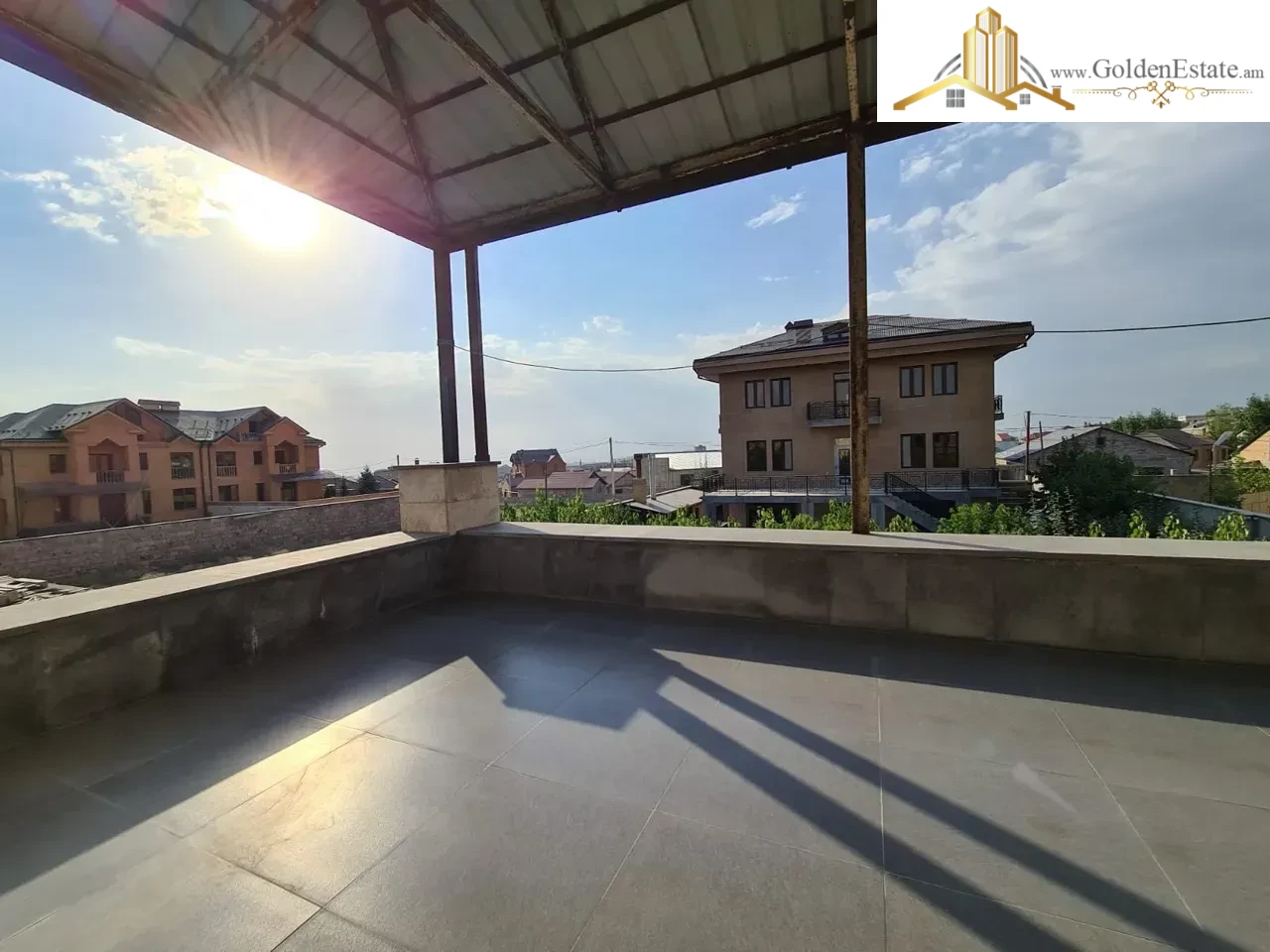 Երկու հարկանի քարե տուն Բագրևանդի փողոցում Նոր Նորքում, 320 քմ, 600 քմ հողի վրա, 3+ սանհանգույց