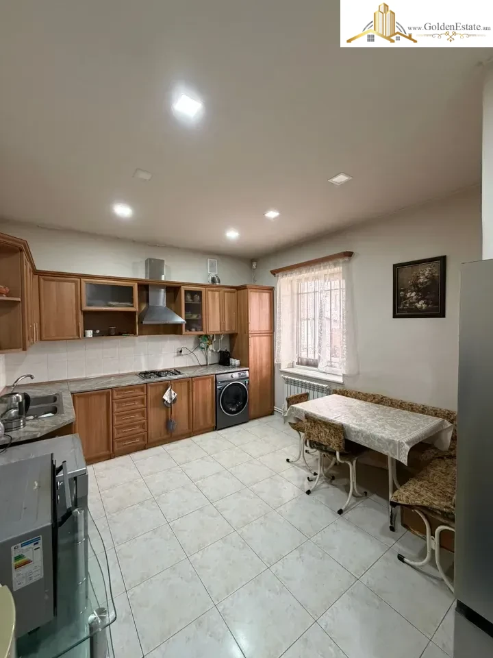 Երկու հարկանի քարե տուն Թերլեմեզյանի փողոցում Աջափնյակում, 217 քմ, 485 քմ հողի վրա, 2 սանհանգույց