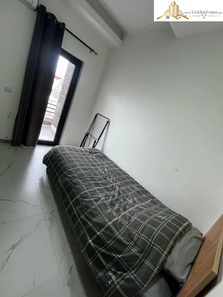 2 սենյականոց բնակարան նորակառույց շենքում Մուրացանի փողոցում Էրեբունիում, 46 քմ, 1/3 հարկ, քարե շենք