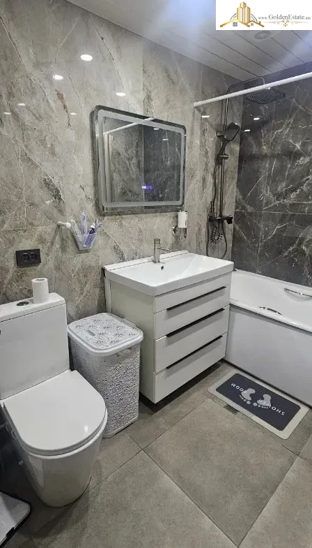 4 սենյականոց բնակարան Զաքարիա Քանաքեռցու փողոցում Քանաքեռ-Զեյթունում, 79 քմ, 1/5 հարկ, քարե շենք