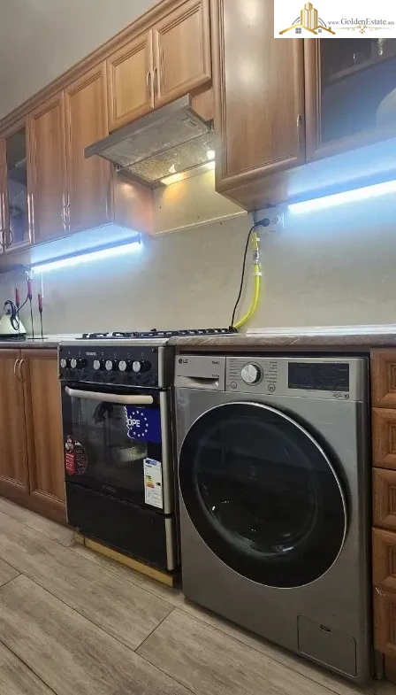 4 սենյականոց բնակարան Զաքարիա Քանաքեռցու փողոցում Քանաքեռ-Զեյթունում, 79 քմ, 1/5 հարկ, քարե շենք