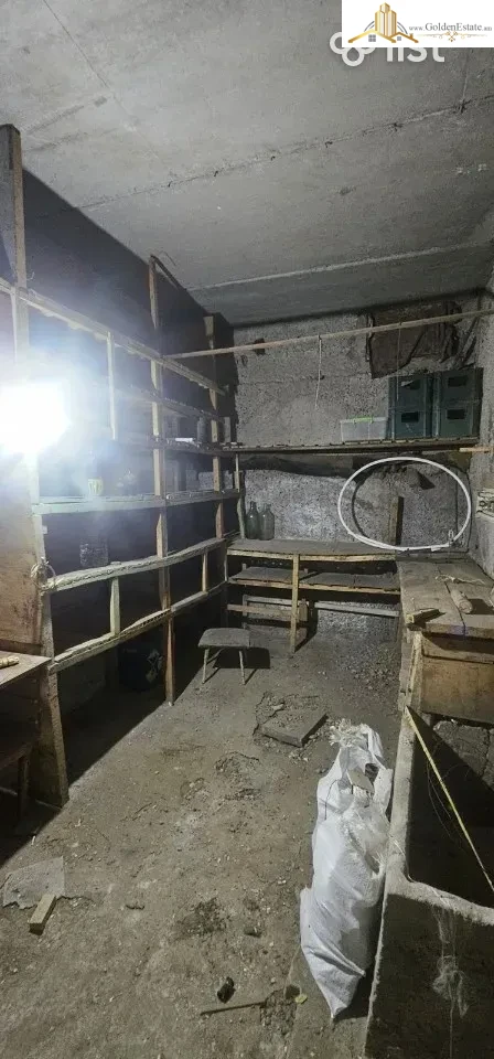 4 սենյականոց բնակարան Զաքարիա Քանաքեռցու փողոցում Քանաքեռ-Զեյթունում, 79 քմ, 1/5 հարկ, քարե շենք