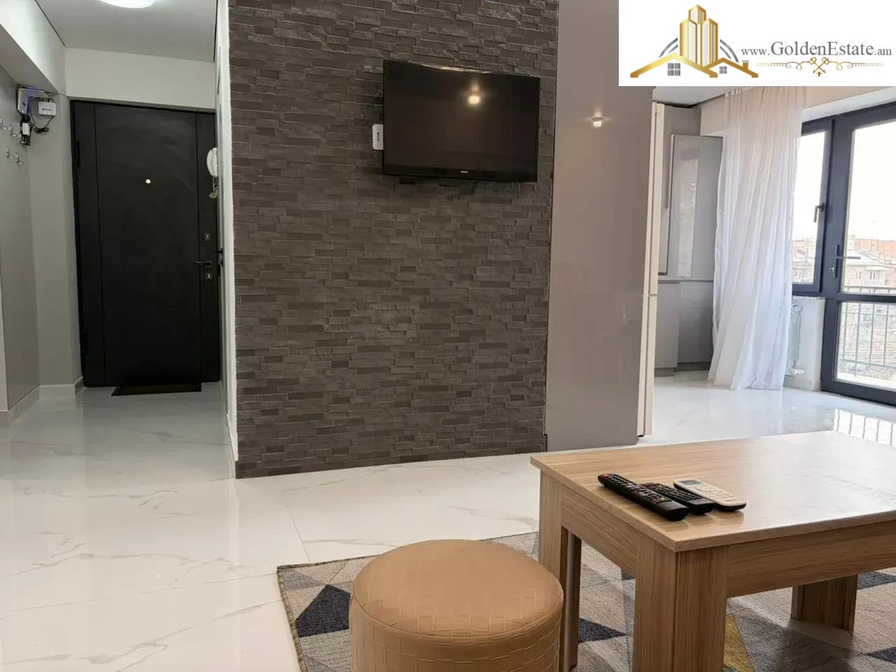 3 սենյականոց բնակարան Կոմիտասի պողոտայում Արաբկիրում, 77 քմ, նախավերջին հարկ, քարե շենք