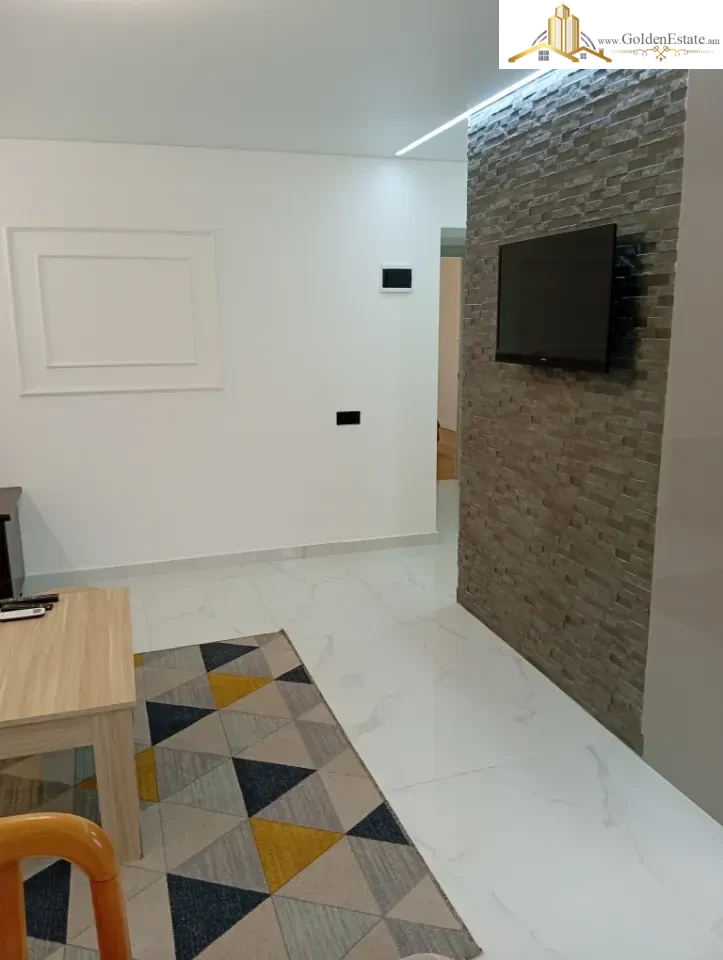 3 սենյականոց բնակարան Կոմիտասի պողոտայում Արաբկիրում, 77 քմ, նախավերջին հարկ, քարե շենք