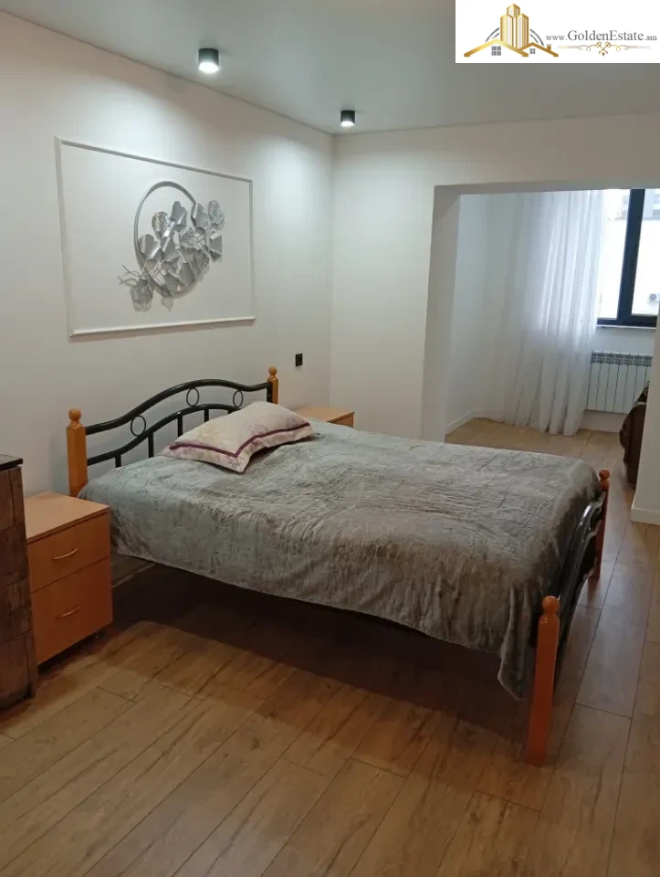 3 սենյականոց բնակարան Կոմիտասի պողոտայում Արաբկիրում, 77 քմ, նախավերջին հարկ, քարե շենք