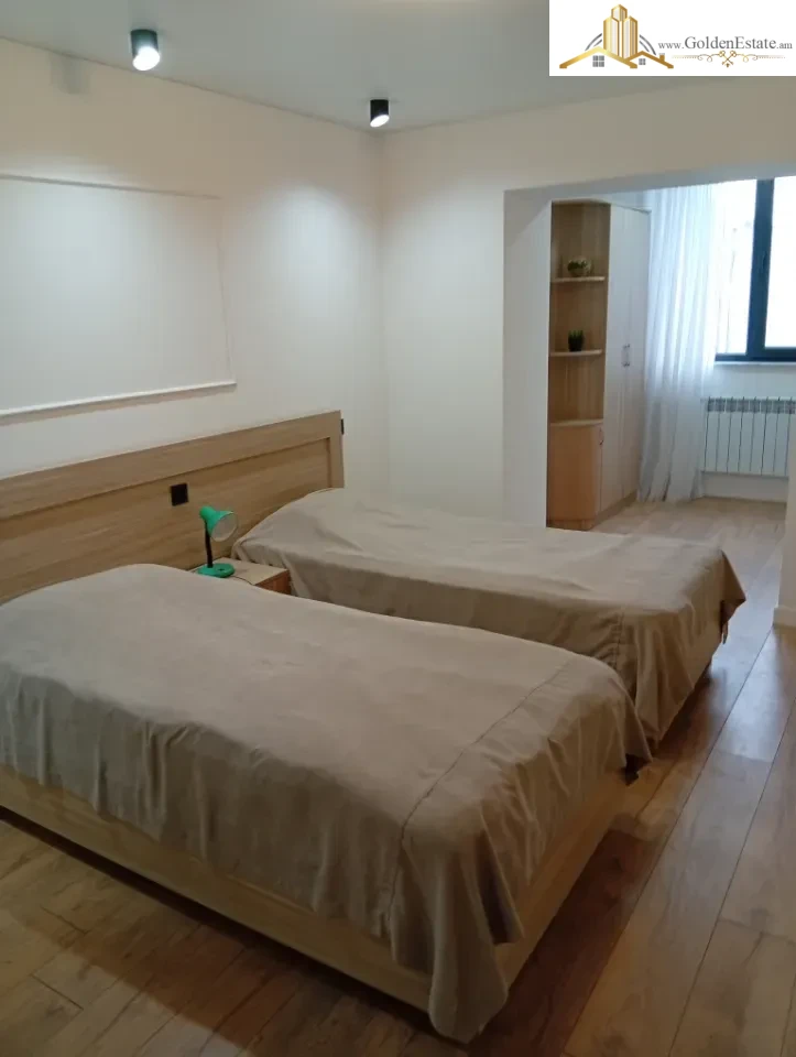 3 սենյականոց բնակարան Կոմիտասի պողոտայում Արաբկիրում, 77 քմ, նախավերջին հարկ, քարե շենք