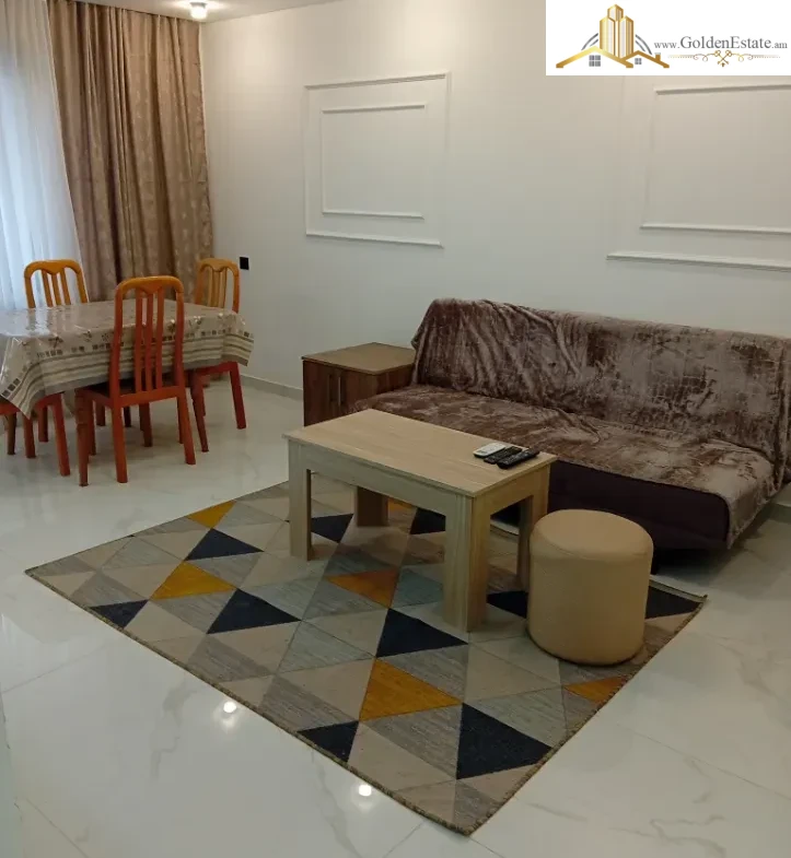 3 սենյականոց բնակարան Կոմիտասի պողոտայում Արաբկիրում, 77 քմ, նախավերջին հարկ, քարե շենք