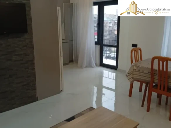 3 սենյականոց բնակարան Կոմիտասի պողոտայում Արաբկիրում, 77 քմ, նախավերջին հարկ, քարե շենք