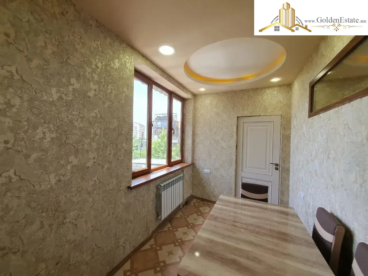 2 սենյականոց բնակարան Վրացական փողոցում Արաբկիրում, 50 քմ, 2/5 հարկ, քարե շենք