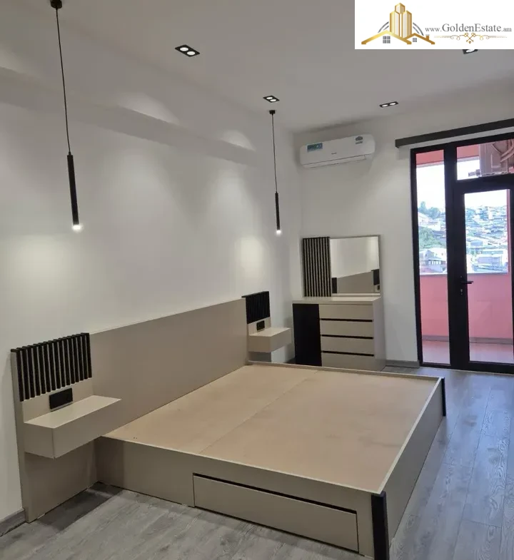 2 սենյականոց բնակարան նորակառույց շենքում Չարենցի փողոցում կենտրոնում, 62 քմ, 9/16 հարկ