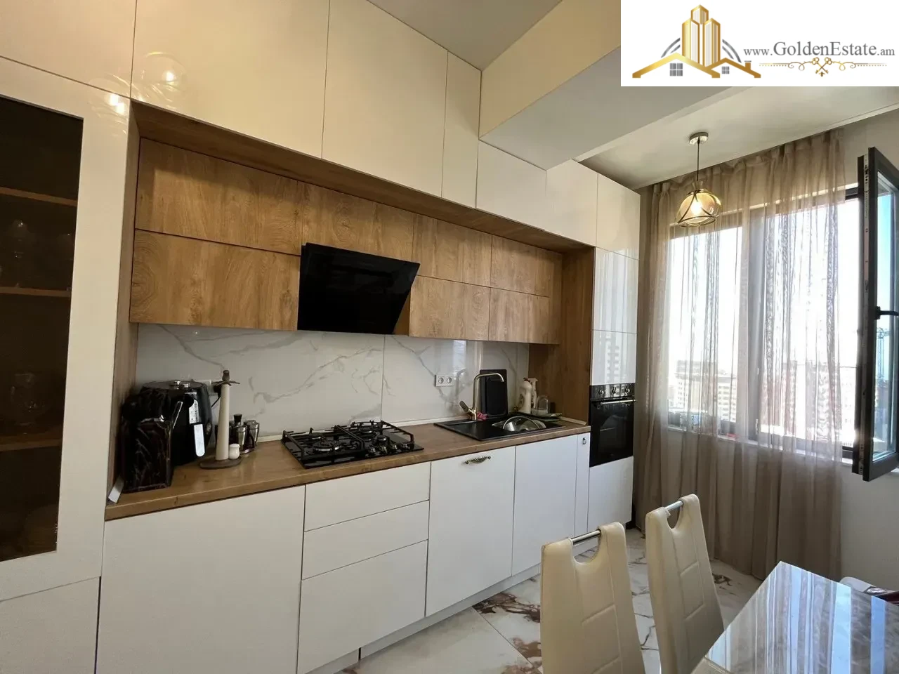 4 սենյականոց բնակարան նորակառույց շենքում Արղության փողոցում Արաբկիրում, 96 քմ, 12/14 հարկ