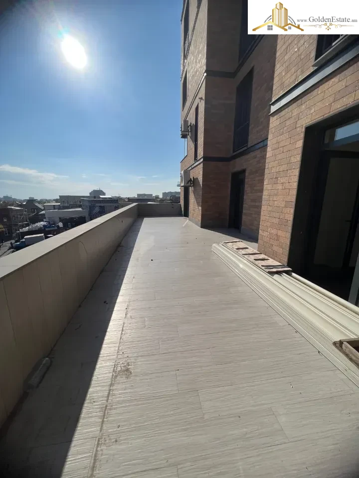 Ընդարձակ 4 սենյականոց բնակարան նորակառույց շենքում Տիգրան Պետրոսյանի փողոցում Դավթաշենում, 277 քմ