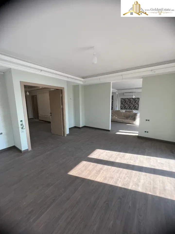 Ընդարձակ 4 սենյականոց բնակարան նորակառույց շենքում Տիգրան Պետրոսյանի փողոցում Դավթաշենում, 277 քմ