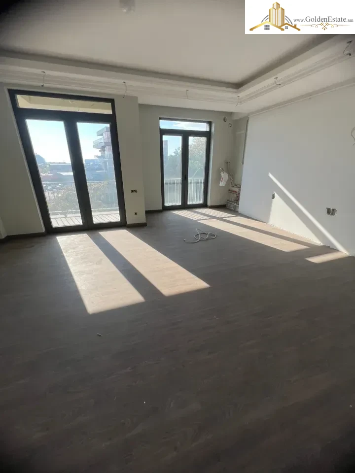 Ընդարձակ 4 սենյականոց բնակարան նորակառույց շենքում Տիգրան Պետրոսյանի փողոցում Դավթաշենում, 277 քմ