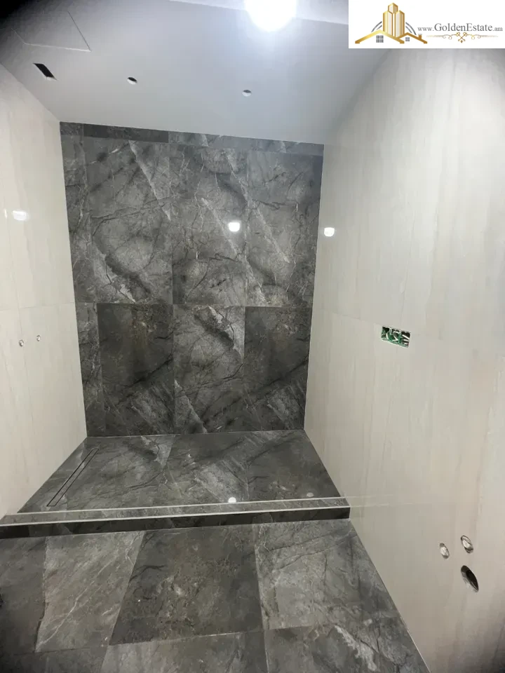 Ընդարձակ 4 սենյականոց բնակարան նորակառույց շենքում Տիգրան Պետրոսյանի փողոցում Դավթաշենում, 277 քմ