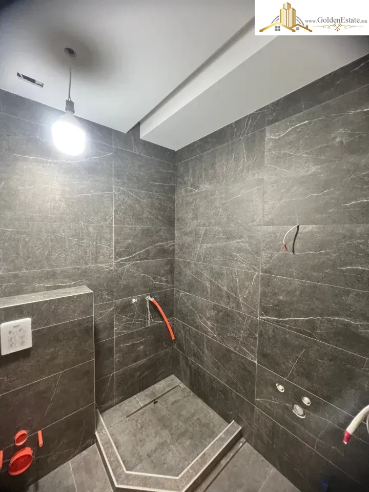 Ընդարձակ 4 սենյականոց բնակարան նորակառույց շենքում Տիգրան Պետրոսյանի փողոցում Դավթաշենում, 277 քմ