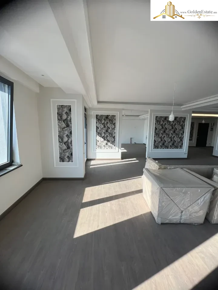 Ընդարձակ 4 սենյականոց բնակարան նորակառույց շենքում Տիգրան Պետրոսյանի փողոցում Դավթաշենում, 277 քմ