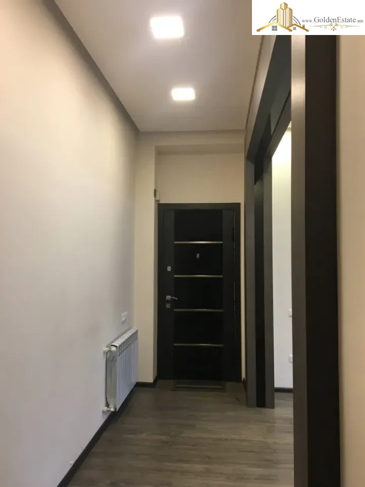 2 սենյականոց բնակարան Նաիրի Զարյան փողոցում Արաբկիրում, 60 քմ, 1/4 հարկ, բարձր առաստաղներ, քարե շենք