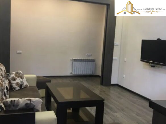 2 սենյականոց բնակարան Նաիրի Զարյան փողոցում Արաբկիրում, 60 քմ, 1/4 հարկ, բարձր առաստաղներ, քարե շենք