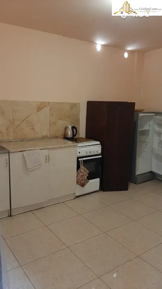 2 սենյականոց բնակարան Կարապետ Ուլնեցու փողոցում Քանաքեռ-Զեյթունում, 60 քմ, 2/2 հարկ, քարե շենք