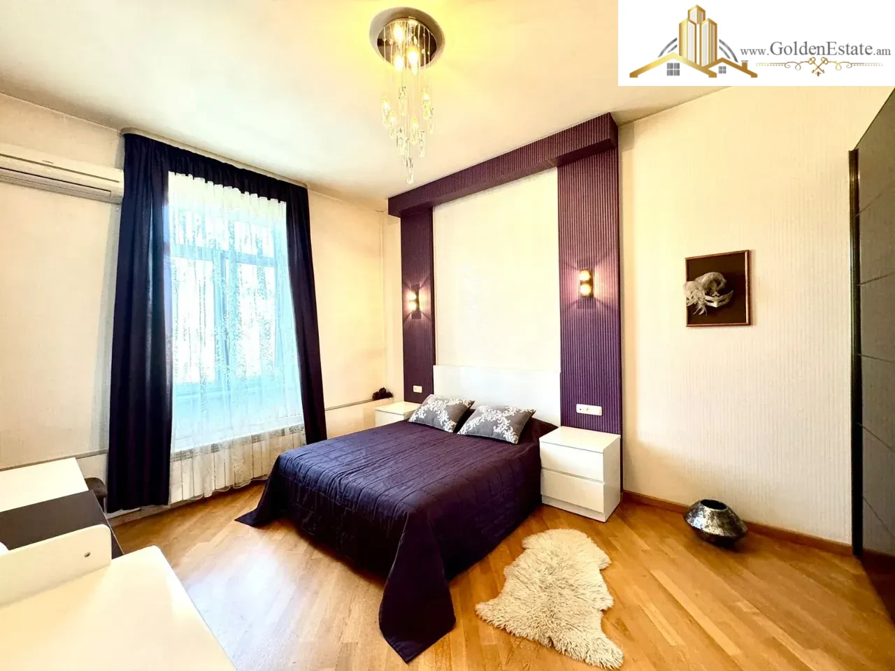 4 սենյականոց բնակարան Նար-Դոսի փողոցում կենտրոնում, 113 քմ, բարձր առաստաղներ, քարե շենք