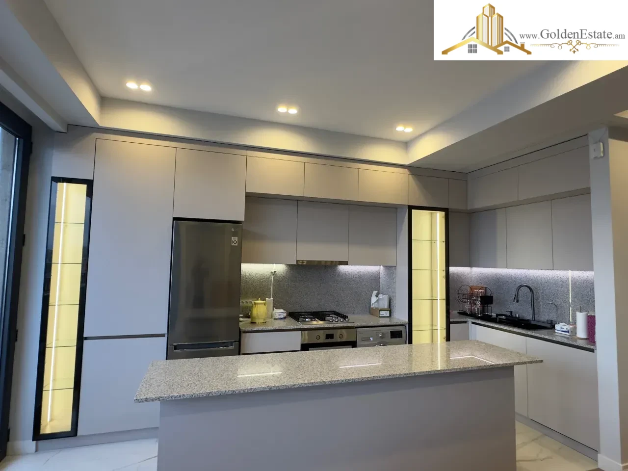 2 սենյականոց բնակարան նորակառույց շենքում Դավիթ Անհաղթի փողոցում, 76 քմ, 10/15 հարկ