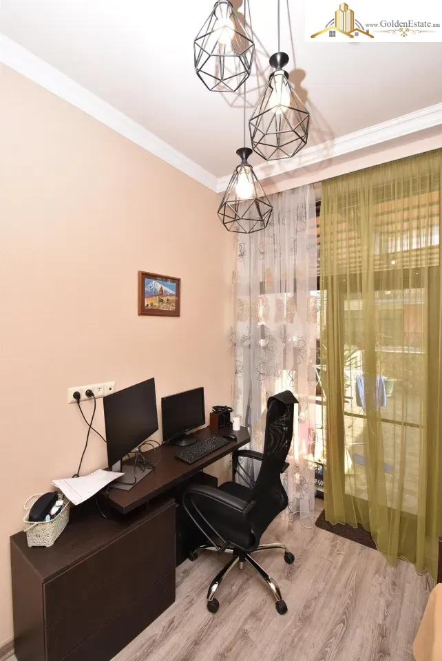 4 սենյականոց բնակարան նորակառույց շենքում Դավթաշենի 3-րդ զանգվածում, 150 քմ, 3/5 հարկ, 2 սանհանգույց