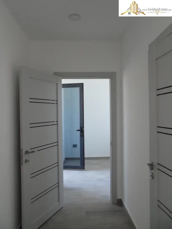 Երեք հարկանի տուն Դավթաշեն 1-ին թաղամասում Դավթաշենում, 153 քմ, 153 քմ հողի վրա, 3+ սանհանգույց