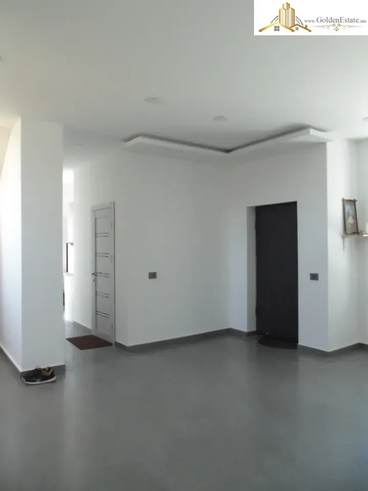 Երեք հարկանի տուն Դավթաշեն 1-ին թաղամասում Դավթաշենում, 153 քմ, 153 քմ հողի վրա, 3+ սանհանգույց