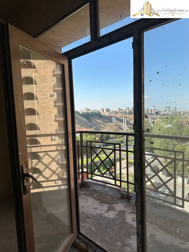 4 սենյականոց բնակարան նորակառույց շենքում Անաստաս Միկոյան փողոցում Դավթաշենում, 106 քմ, 8/15 հարկ