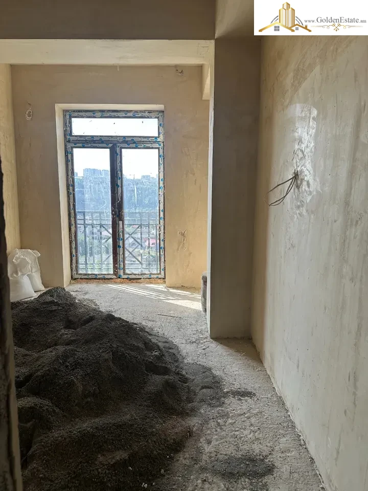 4 սենյականոց բնակարան նորակառույց շենքում Անաստաս Միկոյան փողոցում Դավթաշենում, 106 քմ, 8/15 հարկ