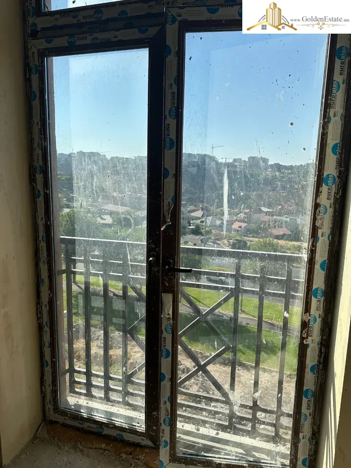 4 սենյականոց բնակարան նորակառույց շենքում Անաստաս Միկոյան փողոցում Դավթաշենում, 106 քմ, 8/15 հարկ