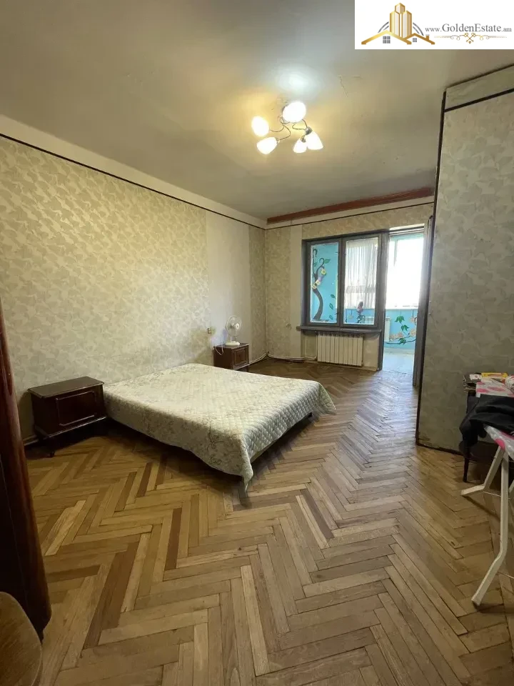 2 սենյականոց բնակարան Աղբյուր Սերոբի փողոցում Արաբկիրում, 72 քմ, նախավերջին հարկ, քարե շենք