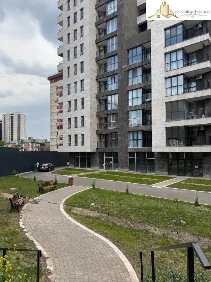 4 սենյականոց բնակարան նորակառույց շենքում Մամիկոնյանց փողոցում Արաբկիրում, 120 քմ, 1/16 հարկ