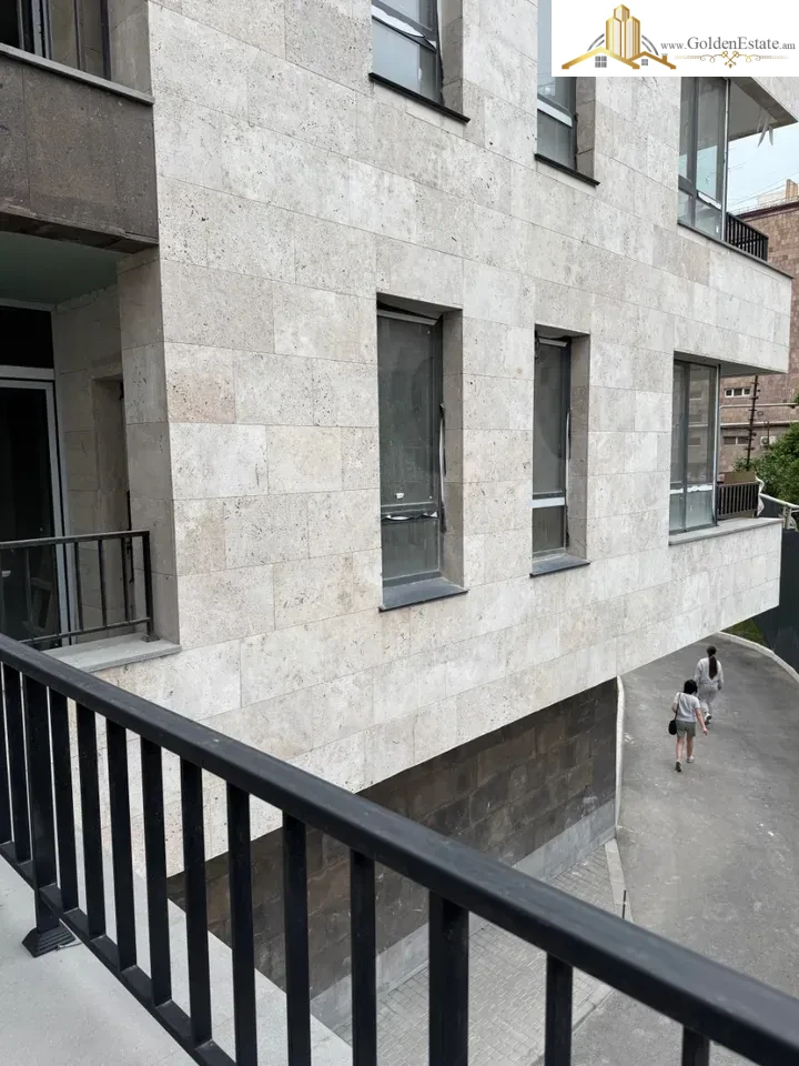 4 սենյականոց բնակարան նորակառույց շենքում Մամիկոնյանց փողոցում Արաբկիրում, 120 քմ, 1/16 հարկ