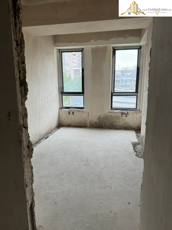 4 սենյականոց բնակարան նորակառույց շենքում Մամիկոնյանց փողոցում Արաբկիրում, 120 քմ, 1/16 հարկ