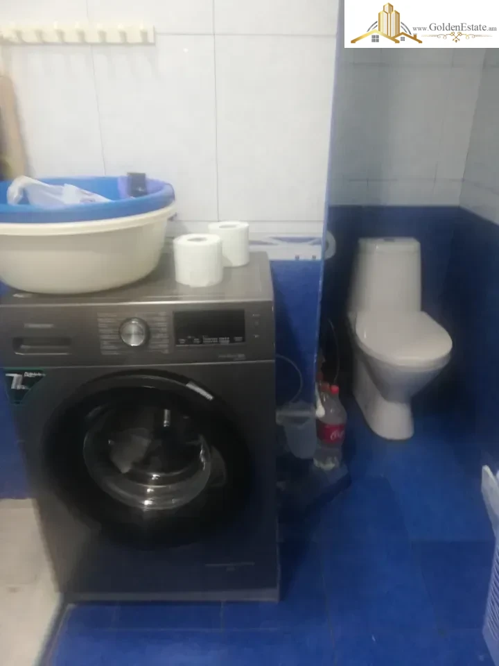 3 սենյականոց բնակարան Ազատության պողոտայում Արաբկիրում, 85 քմ, 1/4 հարկ, բարձր առաստաղներ, քարե շենք