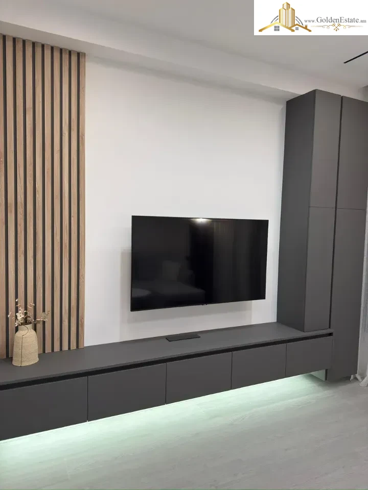 2 սենյականոց բնակարան նորակառույց շենքում Արշակունյաց պողոտայում կենտրոնում, 57 քմ, 11/16 հարկ