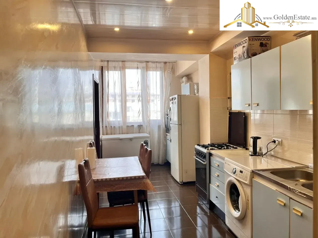 3 սենյականոց բնակարան Վարդանանց փողոցում կենտրոնում, 100 քմ, 7/10 հարկ, 2 սանհանգույց