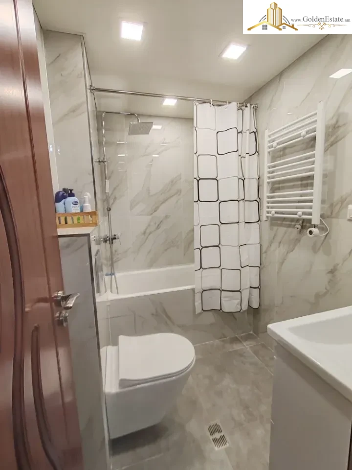 3 սենյականոց բնակարան Վարդանանց փողոցում կենտրոնում, 100 քմ, 7/10 հարկ, 2 սանհանգույց