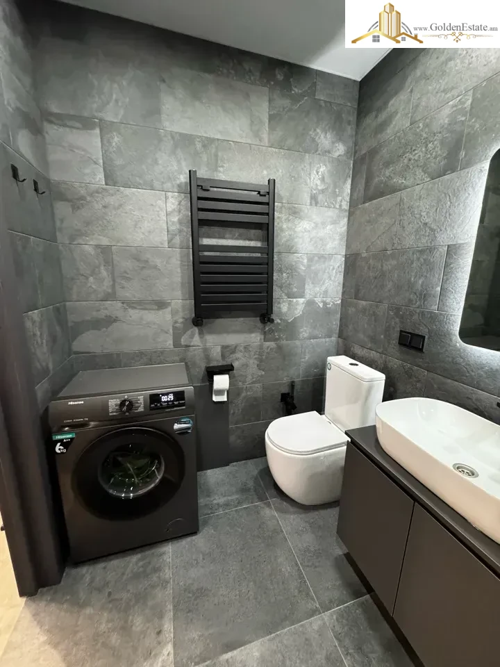 2 սենյականոց բնակարան նորակառույց շենքում Ադոնցի փողոցում Արաբկիրում, 59 քմ, նախավերջին հարկ