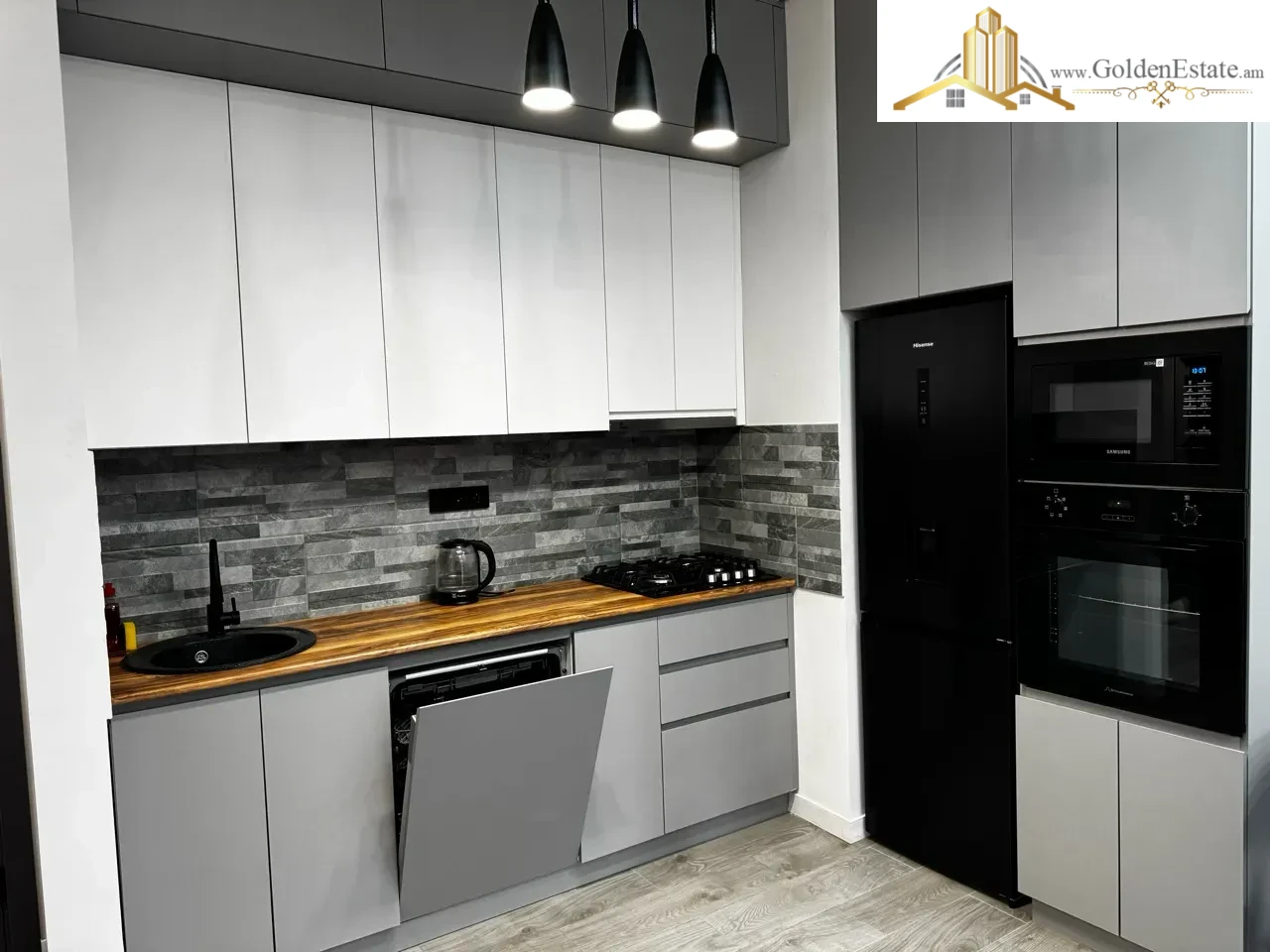 2 սենյականոց բնակարան նորակառույց շենքում Ադոնցի փողոցում Արաբկիրում, 59 քմ, նախավերջին հարկ