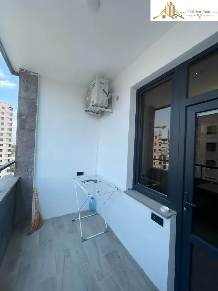 2 սենյականոց բնակարան նորակառույց շենքում Ադոնցի փողոցում Արաբկիրում, 59 քմ, նախավերջին հարկ