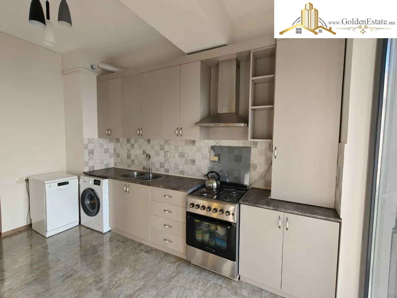 2 սենյականոց բնակարան նորակառույց շենքում Դավթաշեն 1-ին թաղամասում Դավթաշենում, 65 քմ