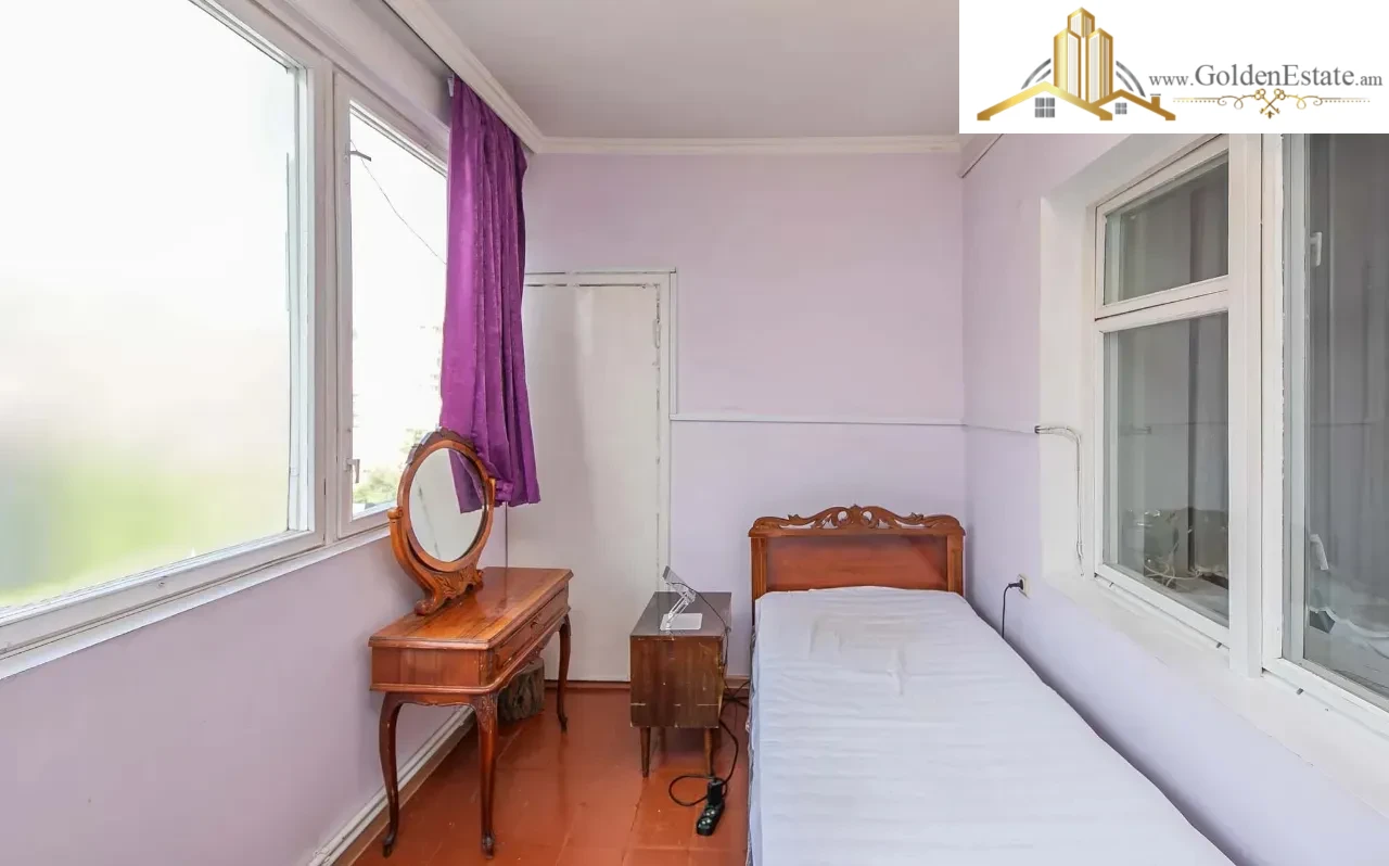 3 սենյականոց բնակարան Թումանյան փողոցում կենտրոնում, 74 քմ, քարե շենք