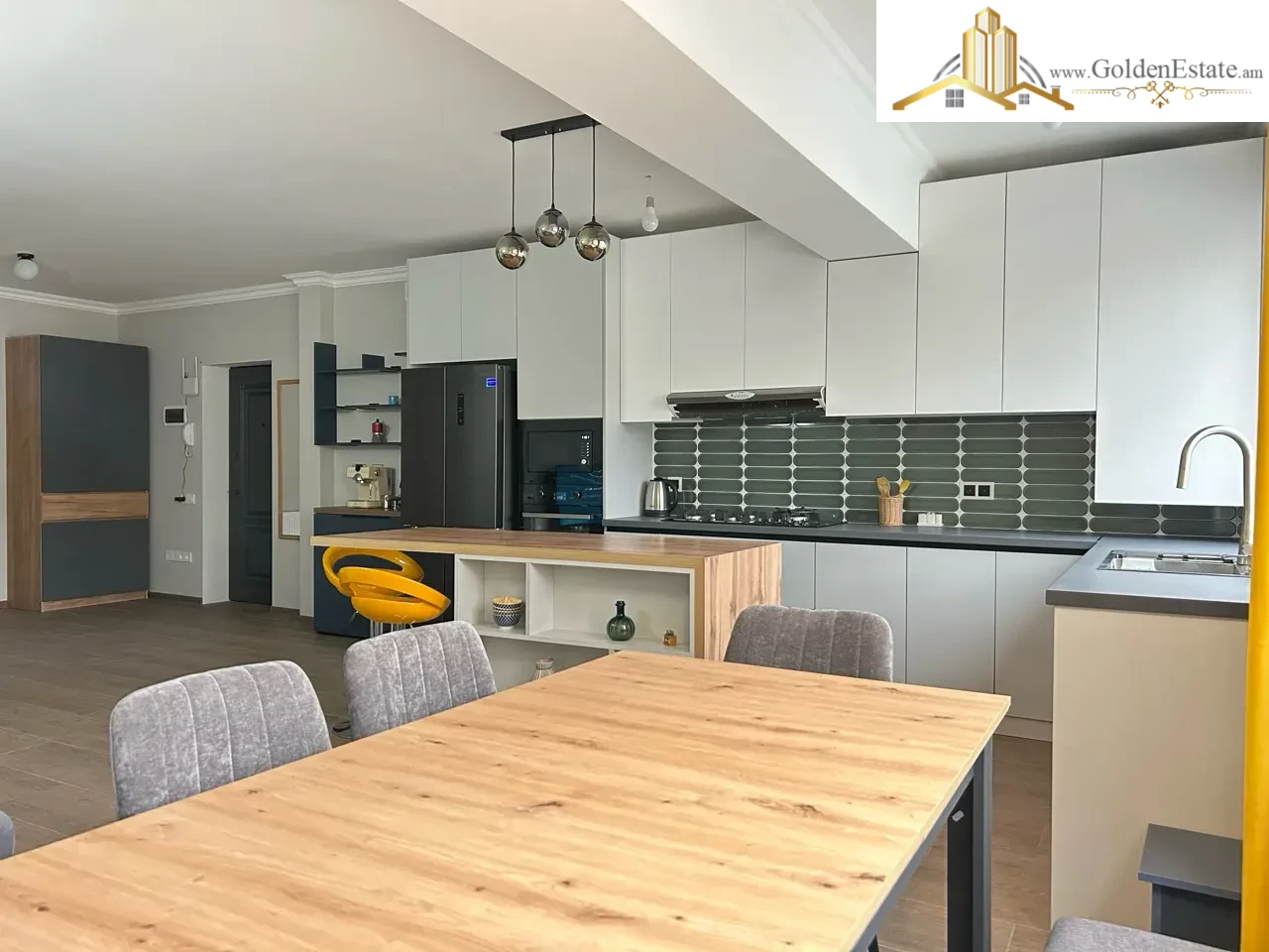 3 սենյականոց բնակարան Սունդուկյան փողոցում Արաբկիրում, 80 քմ, 2/5 հարկ, 2 սանհանգույց