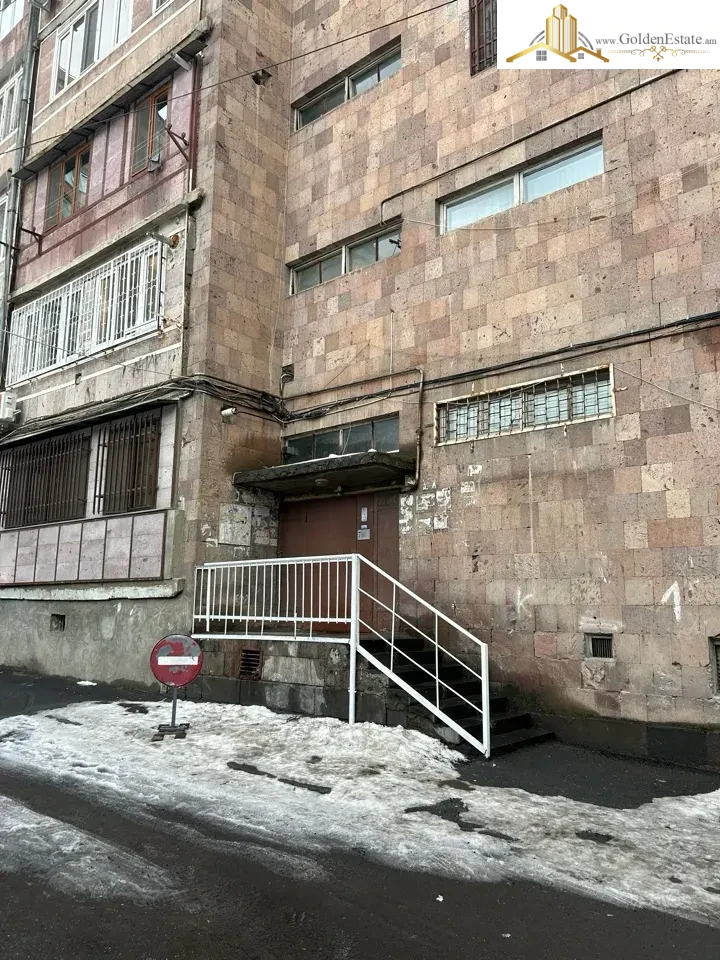 3 սենյականոց բնակարան Սունդուկյան փողոցում Արաբկիրում, 80 քմ, 2/5 հարկ, 2 սանհանգույց