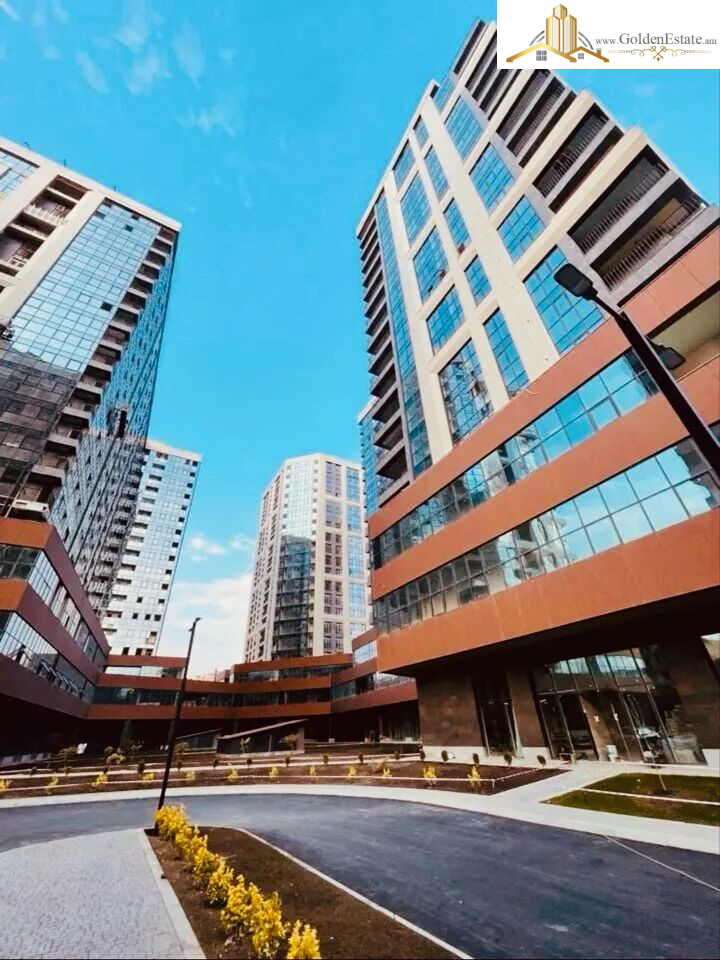 3 սենյականոց բնակարան նորակառույց շենքում Կոմիտասի պողոտայում Արաբկիրում, 84 քմ, 15/18 հարկ